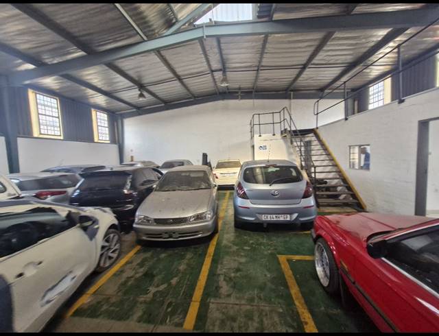 335M² WAREHOUSE TO LET IN DENVER
